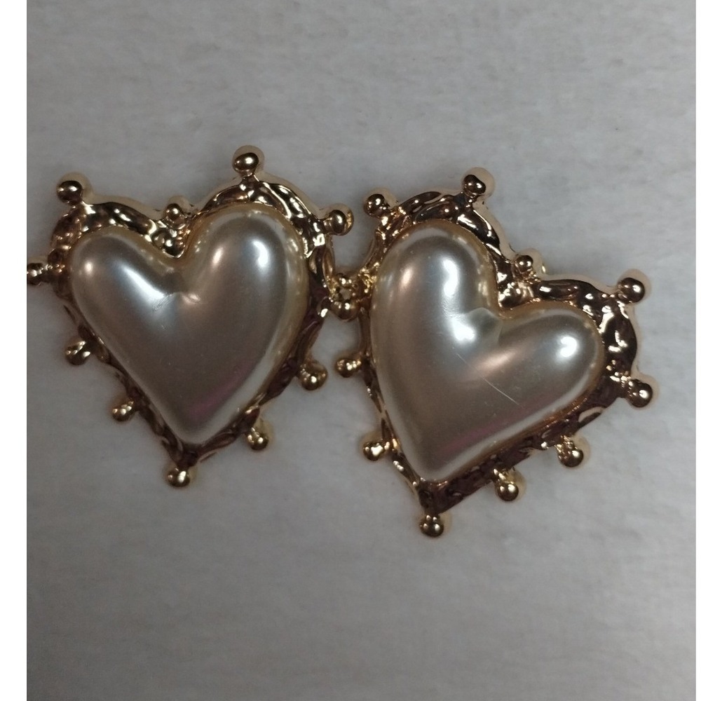 Gold Tone Heart Faux Pearl Stud Earrings Vintage Style Ornate Statement Wedding‎